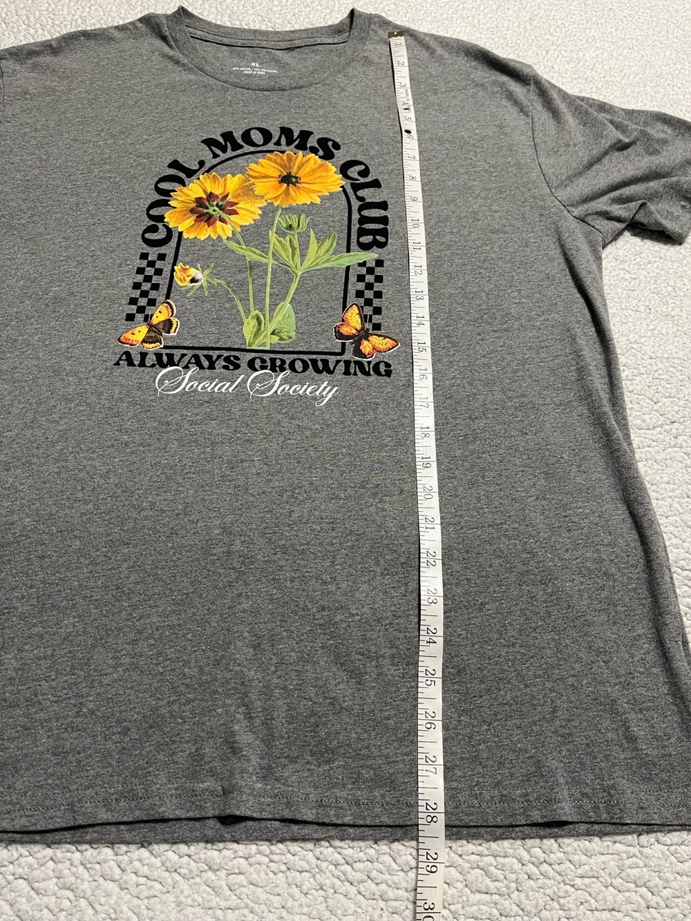 Cool Moms Club Sunflower Graphic Tee - Picture 7 of 8